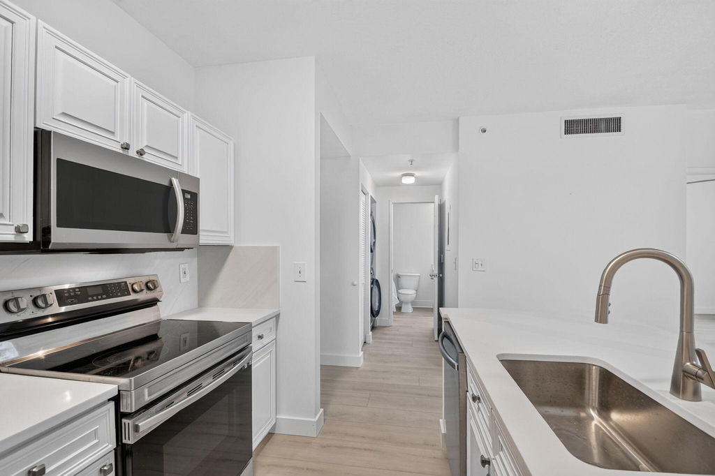 630 S Sapodilla Avenue - Photo 21