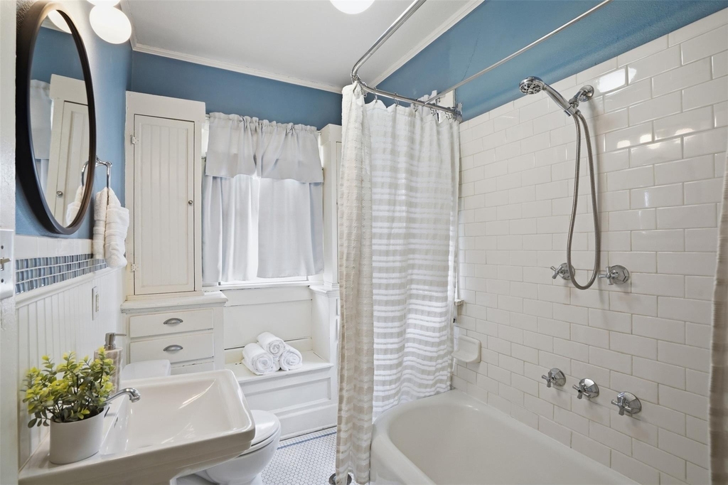 2212 Hurley Avenue - Photo 17