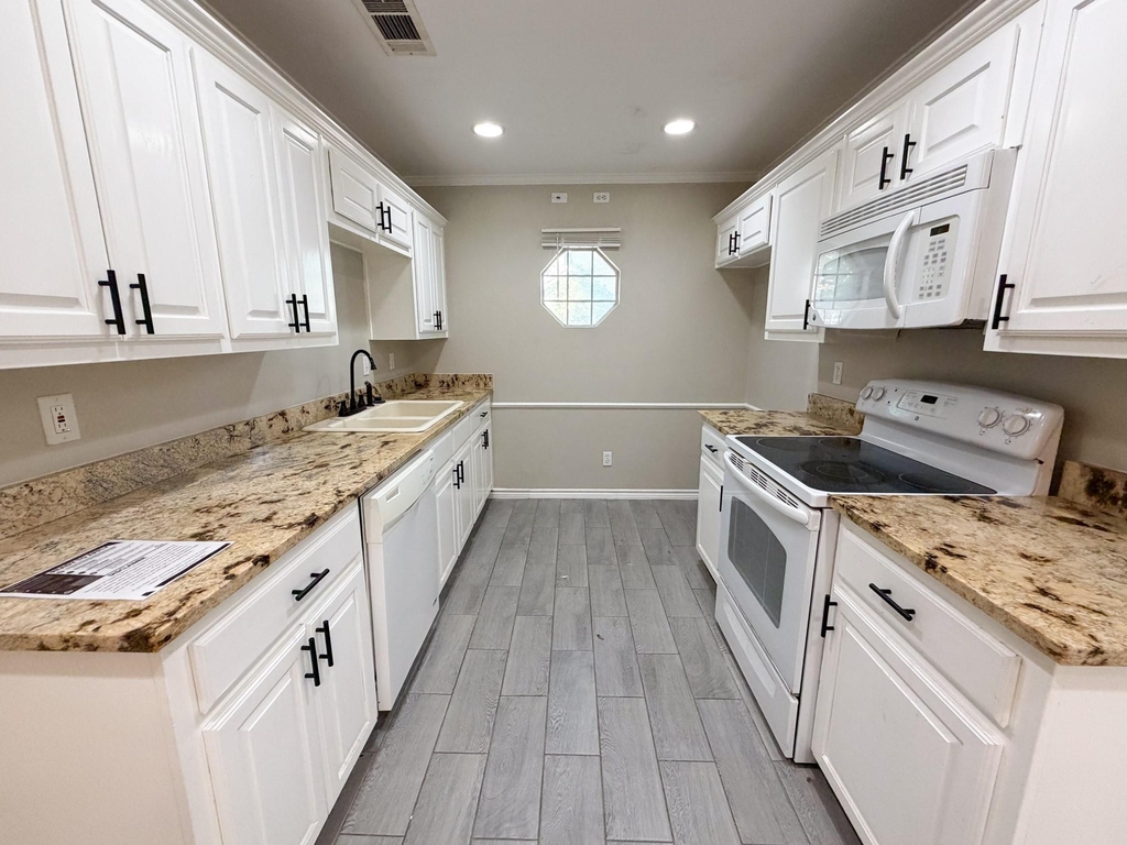 121 N 24th Street - Photo 9
