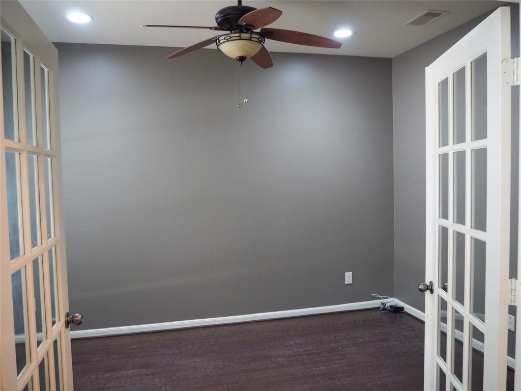 28607 Green Hedge Drive - Photo 23