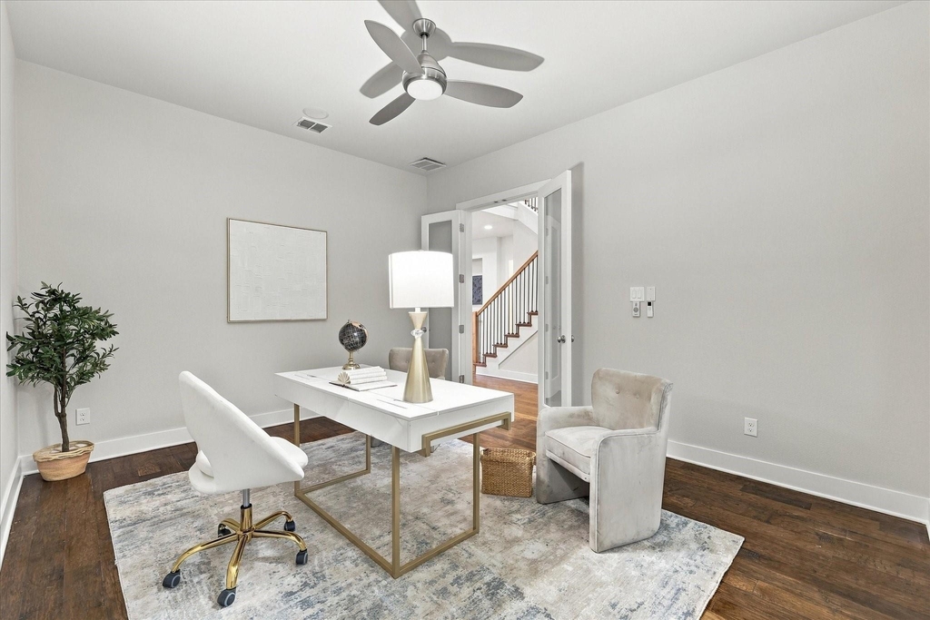 6251 Lakeshore Drive - Photo 3