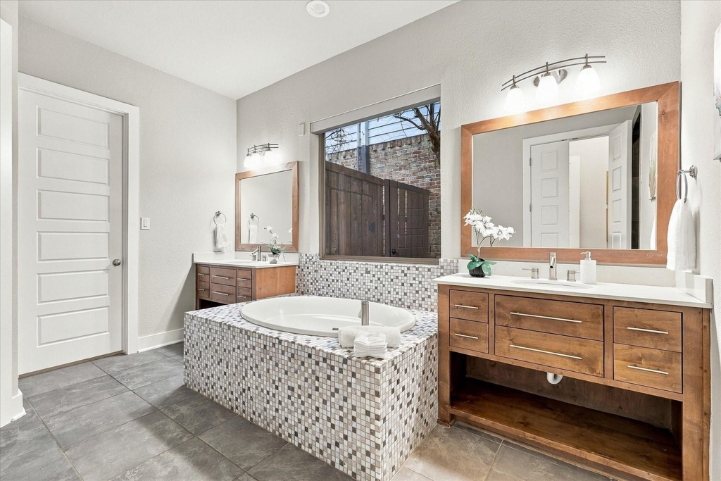 6251 Lakeshore Drive - Photo 16