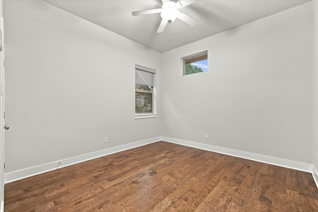 6251 Lakeshore Drive - Photo 22