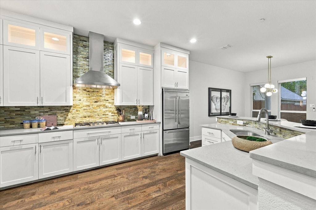 6251 Lakeshore Drive - Photo 10