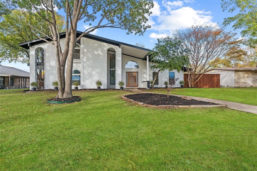103 Elm Crest Drive - Photo 0