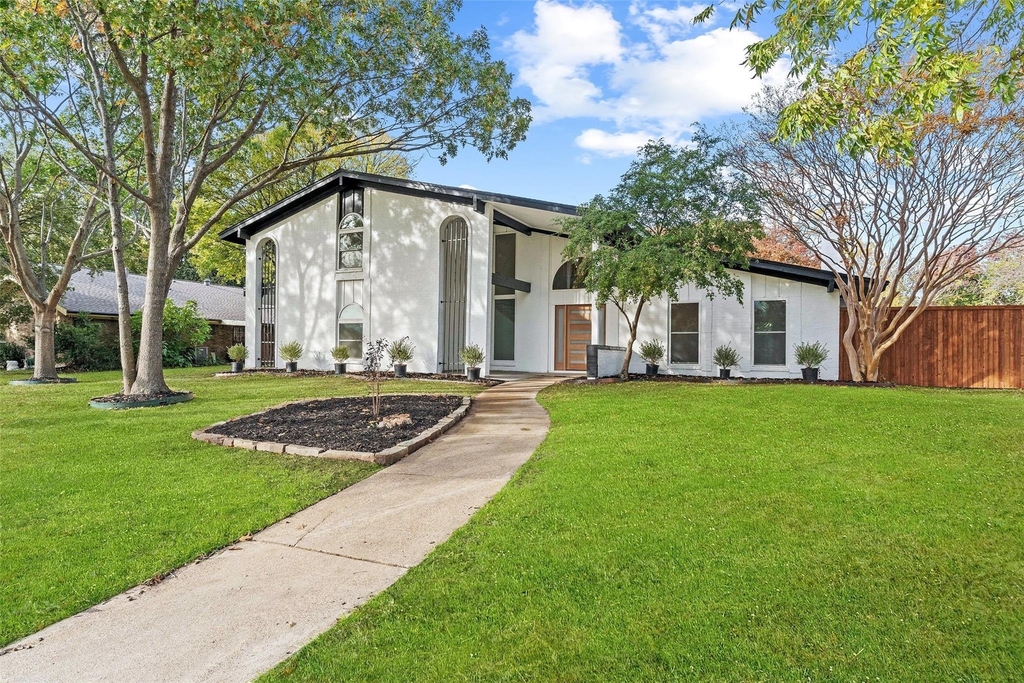 103 Elm Crest Drive - Photo 1