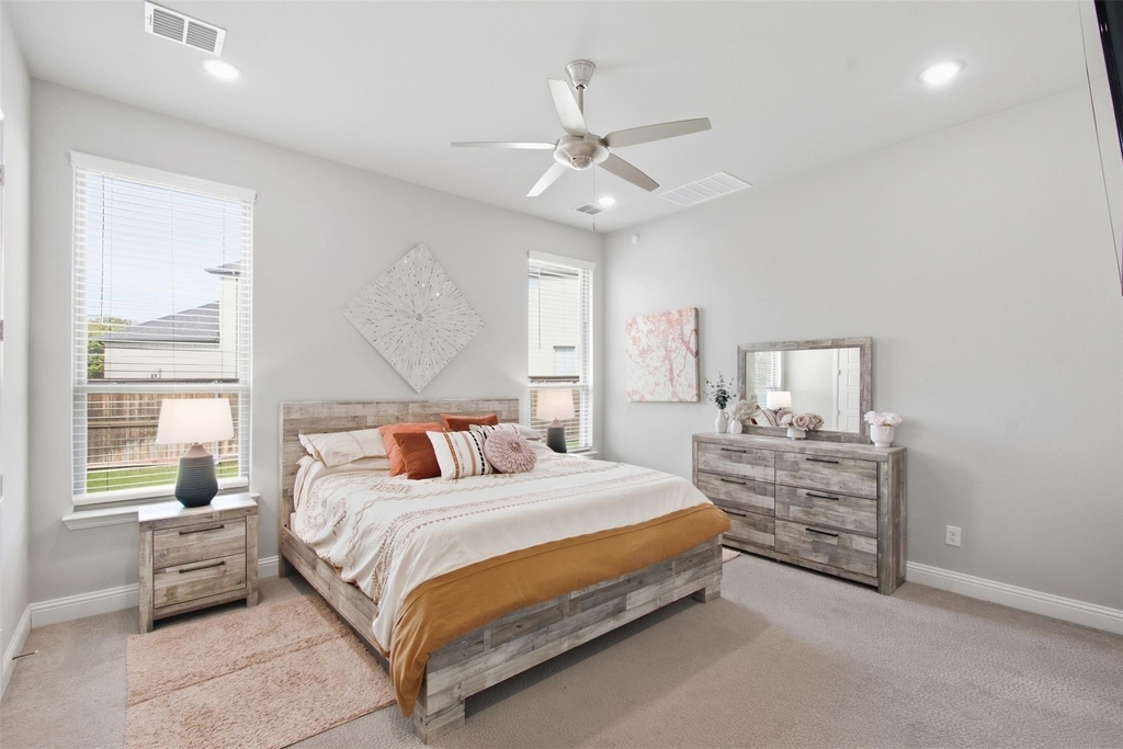 7243 Zachery Drive - Photo 13