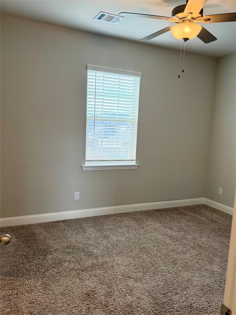 1196 Putnam Drive - Photo 20