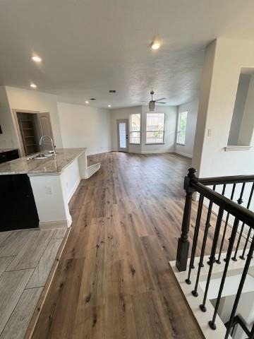 2660 Venice Drive - Photo 3