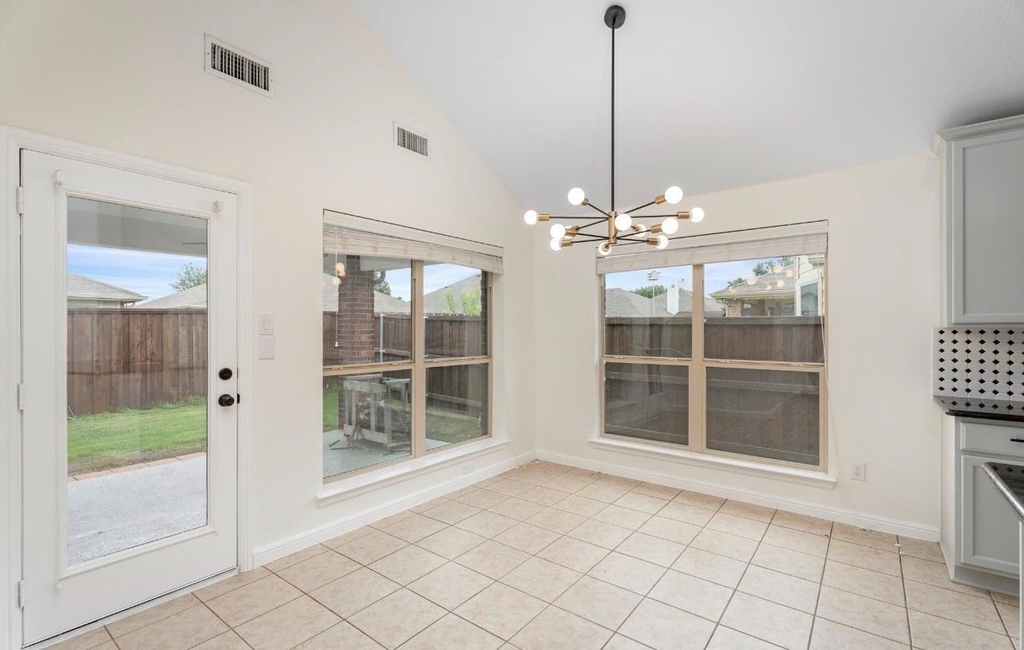 1413 Nightingale Drive - Photo 9