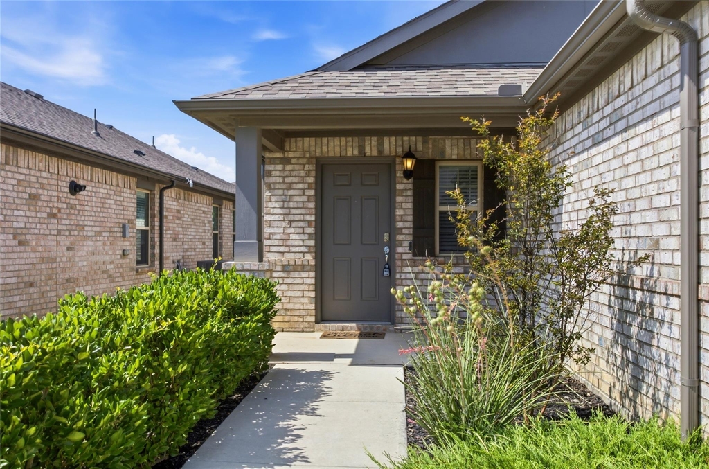 14009 Danesdale Drive - Photo 3