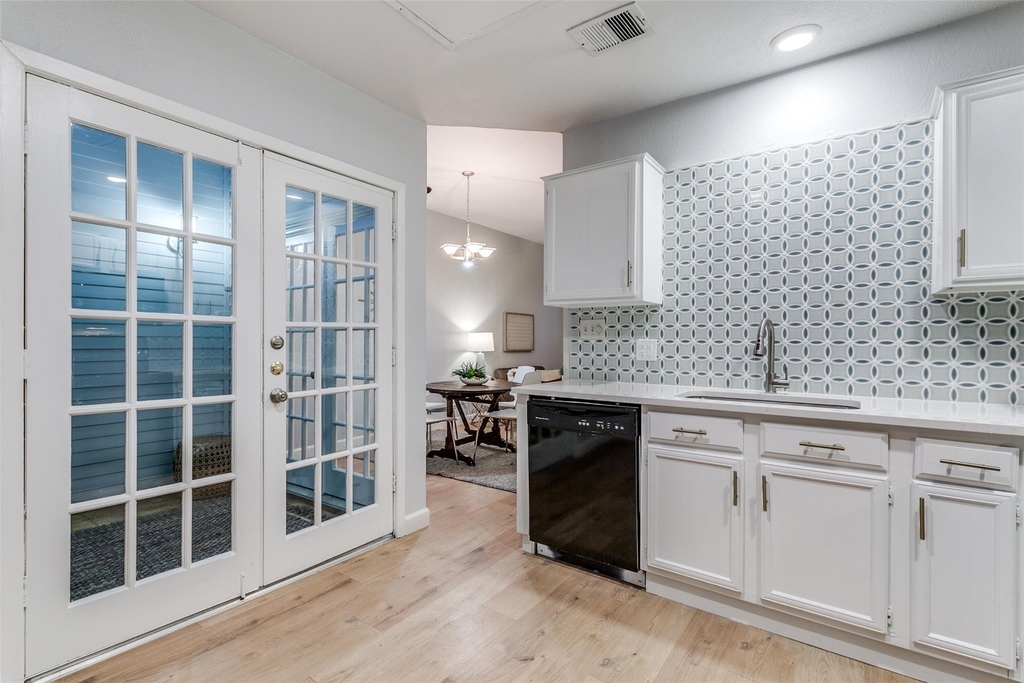 3904 Rawlins Street - Photo 12