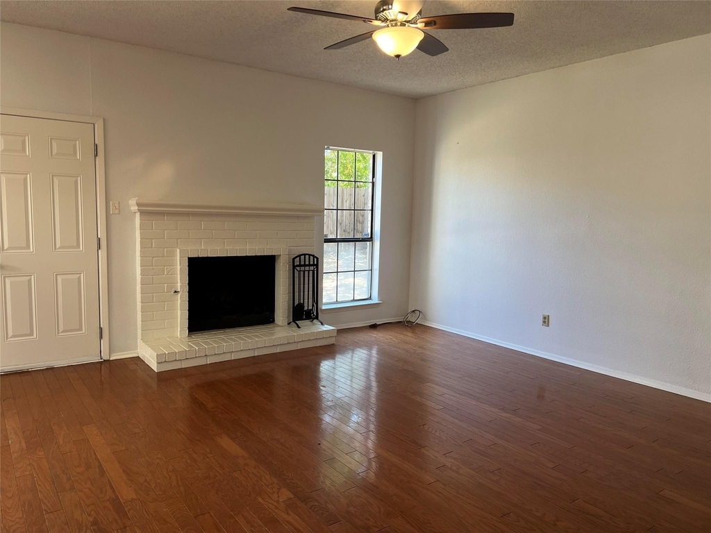 3116 Renaissance Drive - Photo 2