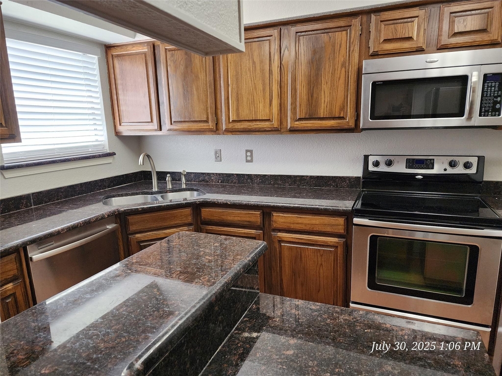 1308 Memory Lane - Photo 5