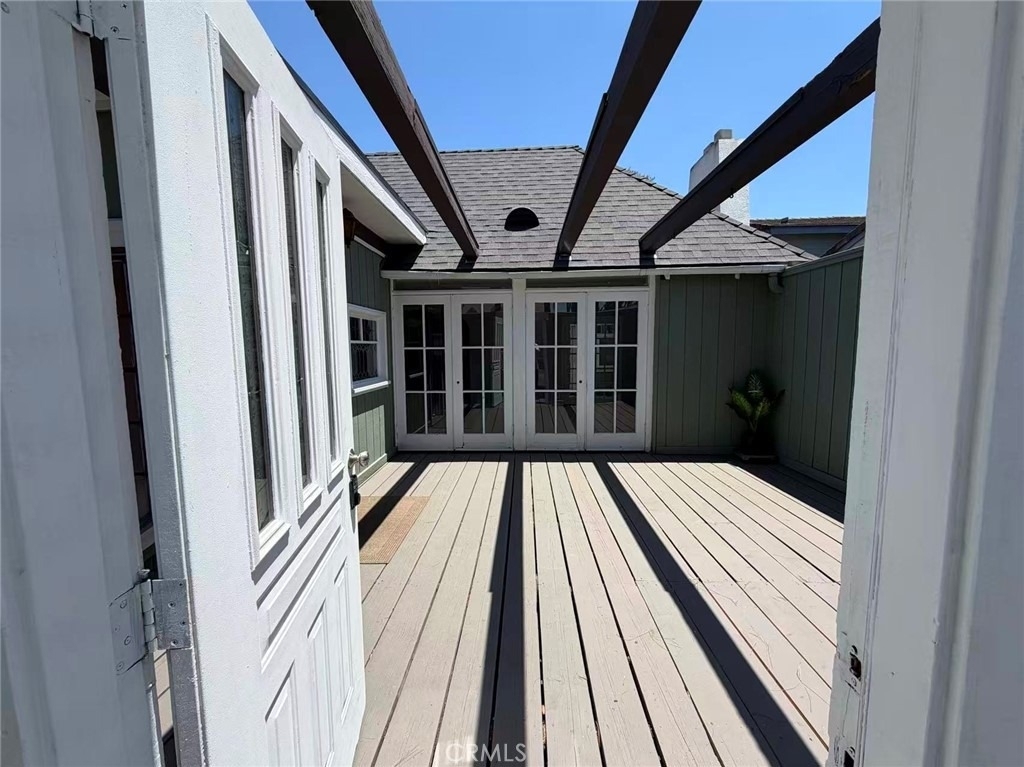 5738 Agnes - Photo 1