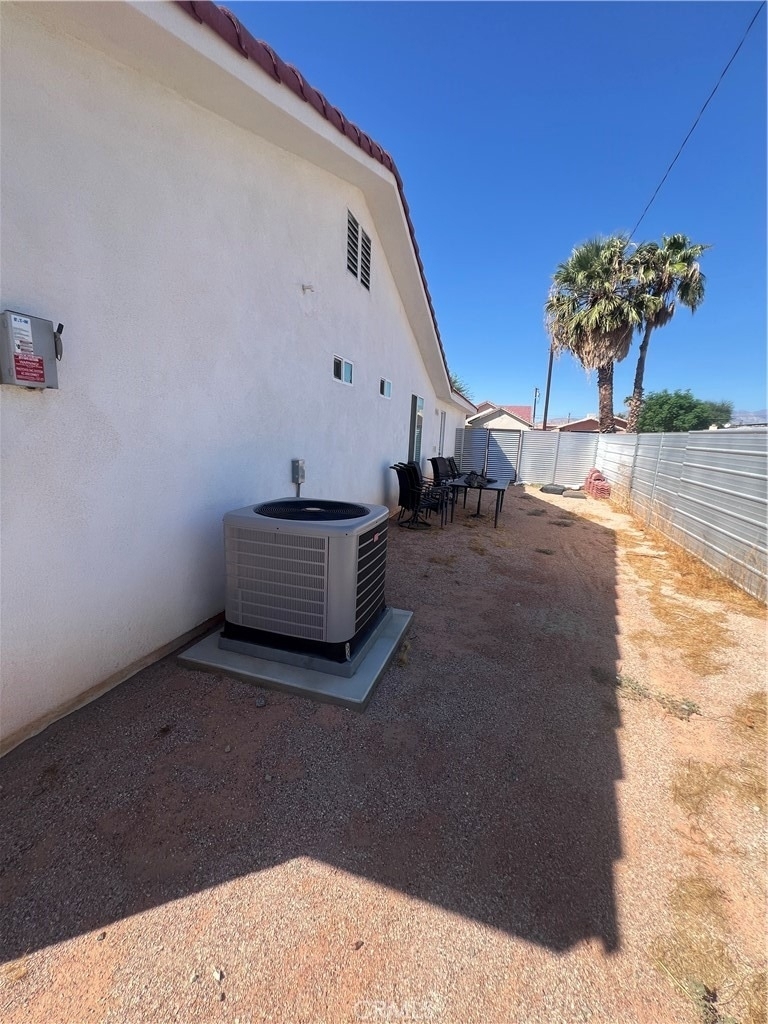13244 El Cajon - Photo 17