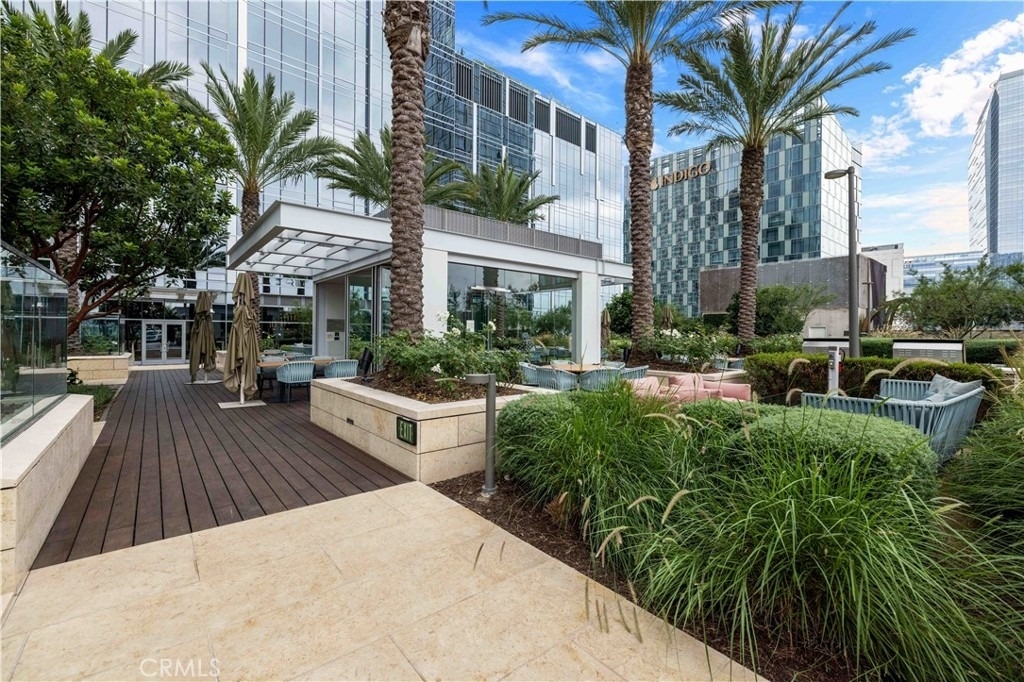 877 Francisco St - Photo 25