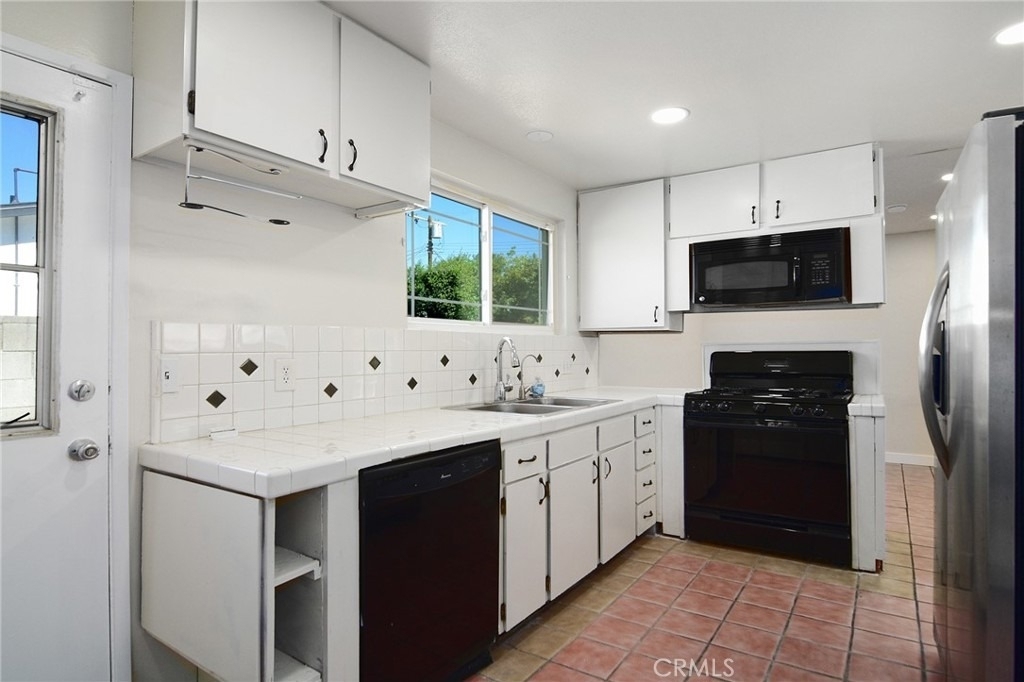 6162 Peterson - Photo 8