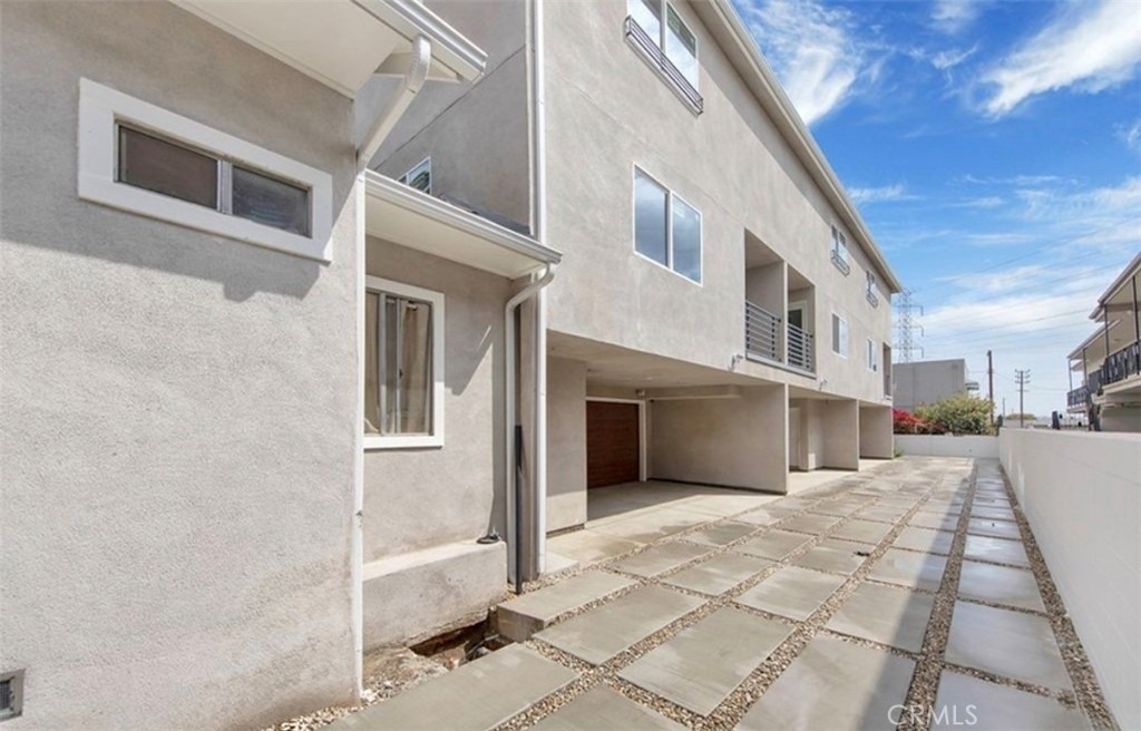 12000 Runnymede St - Photo 3