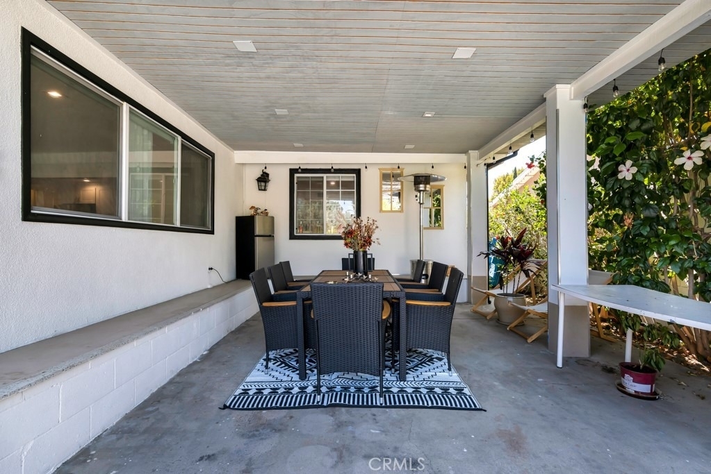 6954 Woodlake Avenue - Photo 35