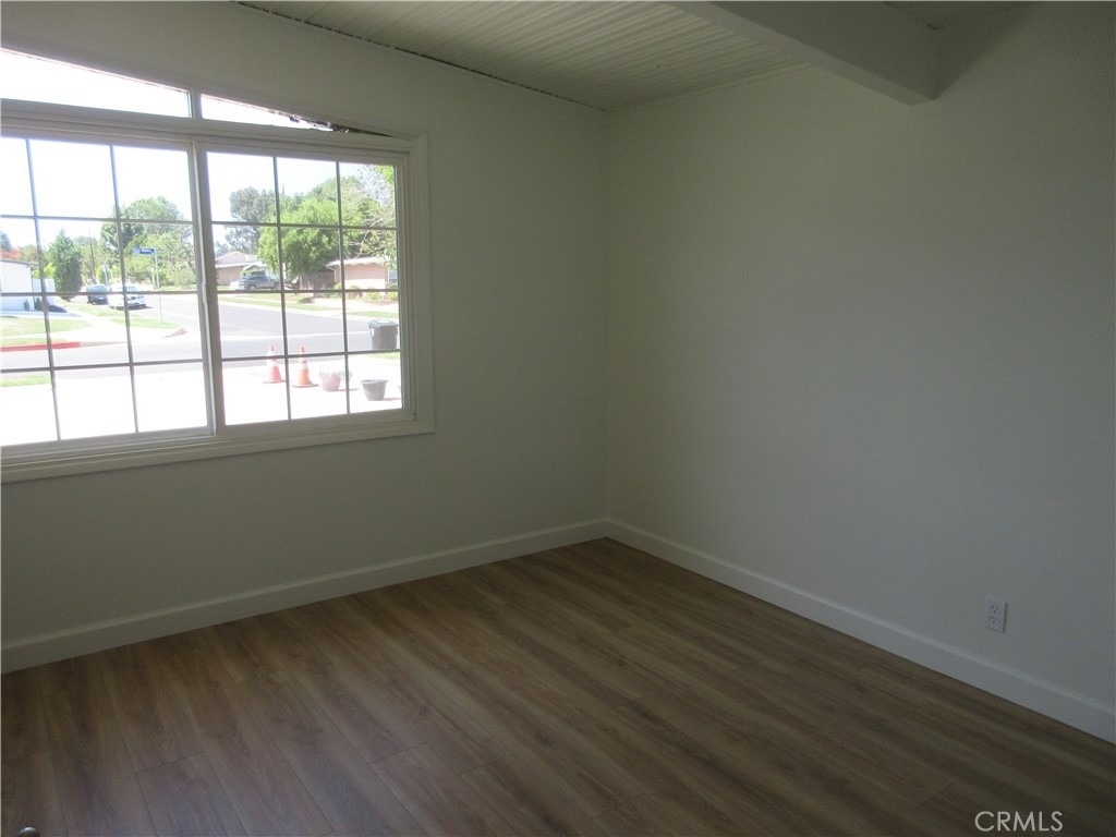 10818 Paso Robles Avenue - Photo 17