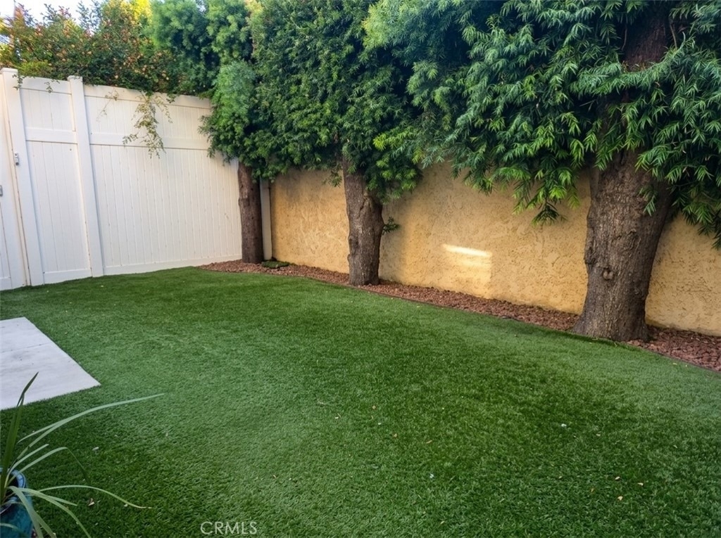 4615 1/2 Saloma Avenue - Photo 14