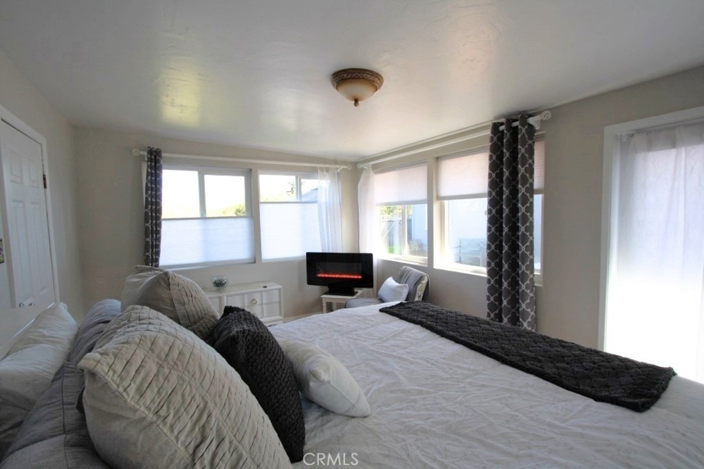 525 Ramona Avenue - Photo 10