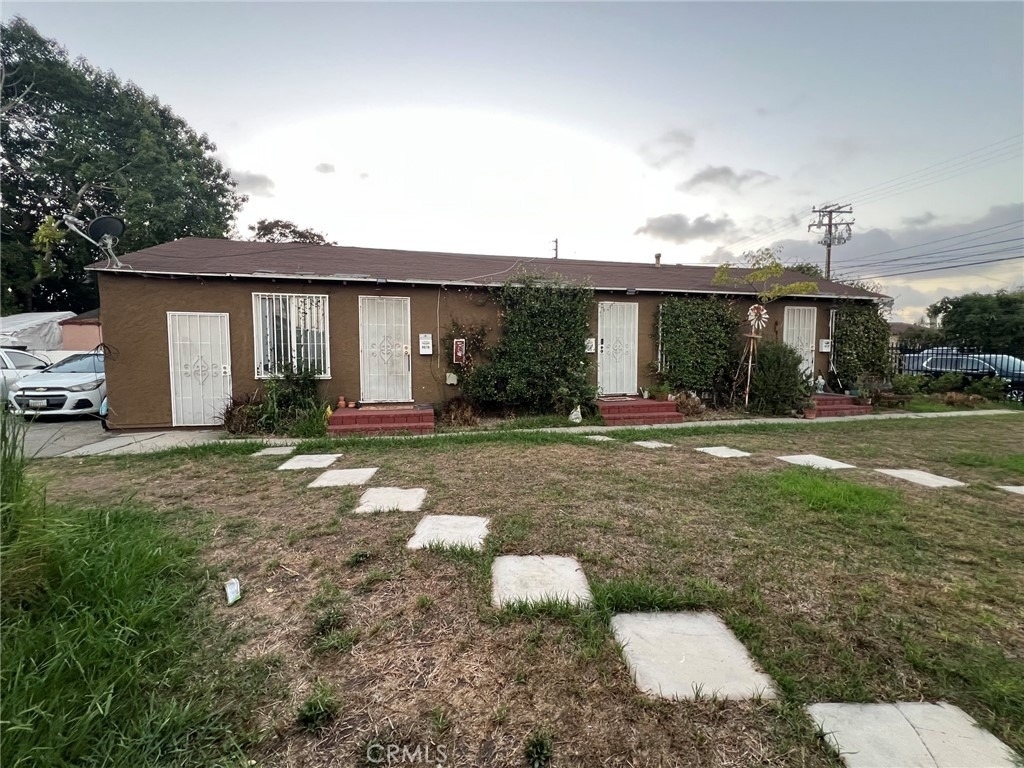 4616 W 111th Street - Photo 1