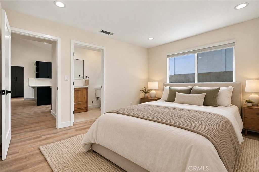 4562 W 129th W - Photo 11