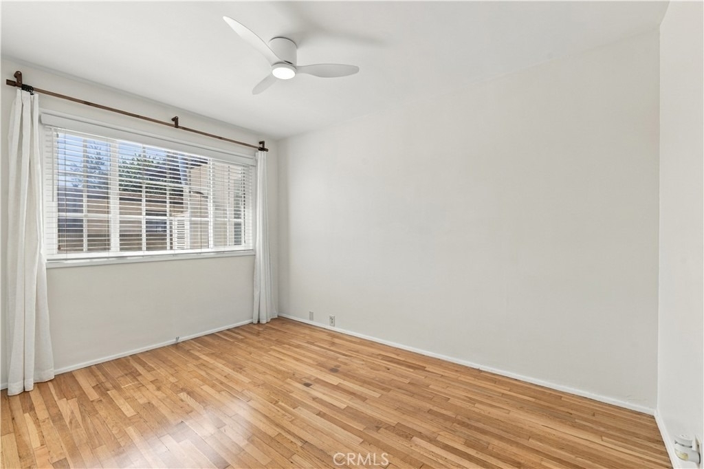 8326 Barnsley Avenue - Photo 21