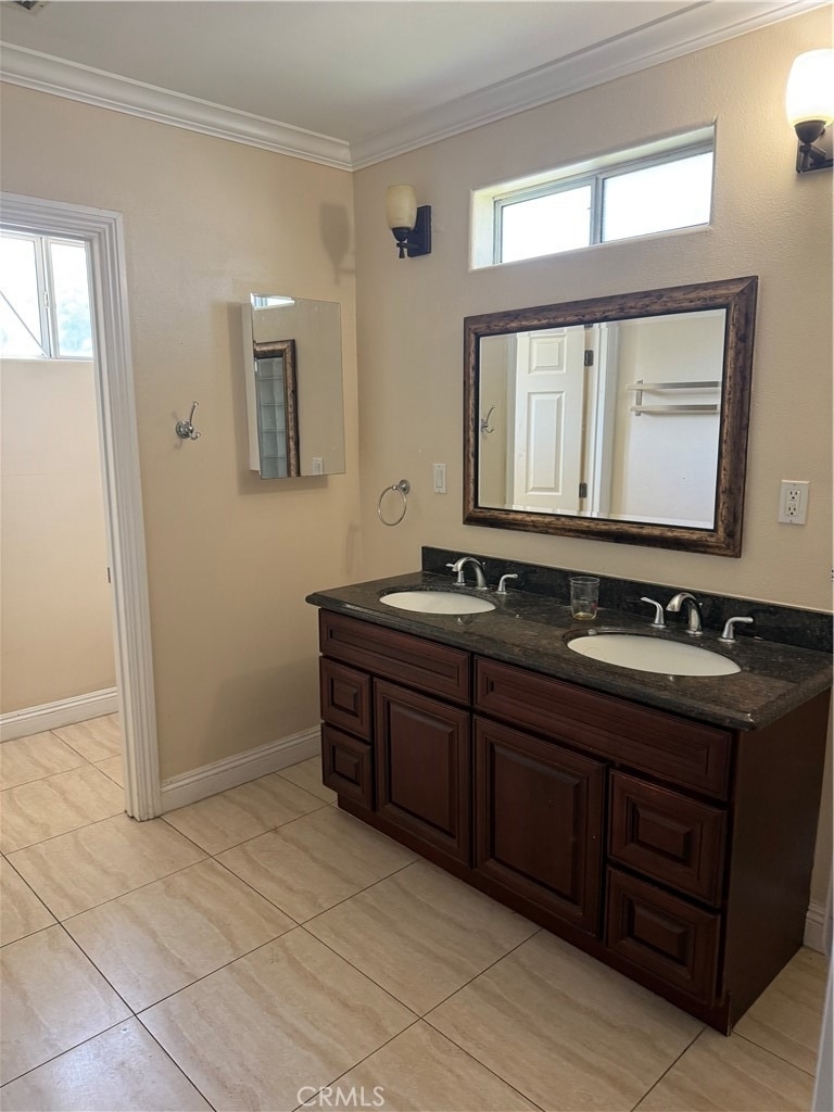 15104 Hayford Street - Photo 1