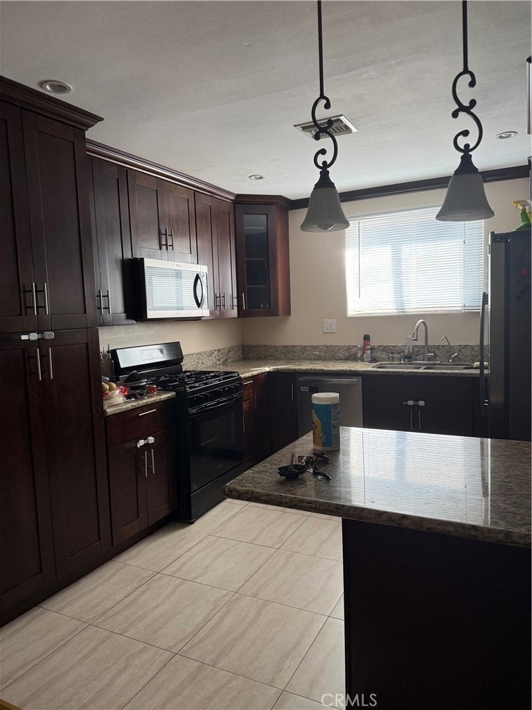 15104 Hayford Street - Photo 5