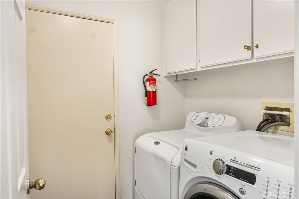 690 Canterbury Circle - Photo 30