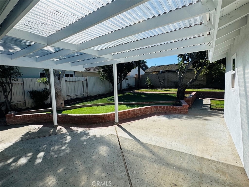 5140 E Los Flores - Photo 21