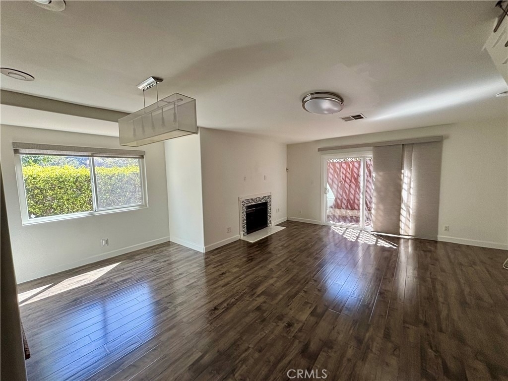 5036 Echo Street - Photo 2