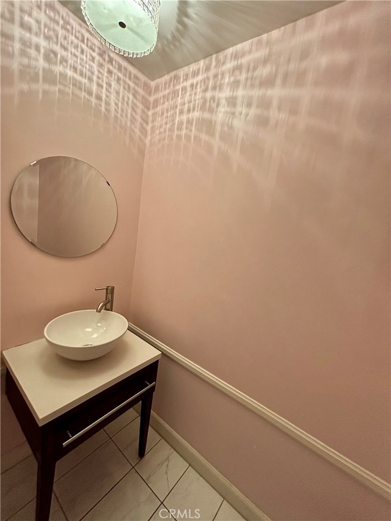 5036 Echo Street - Photo 3