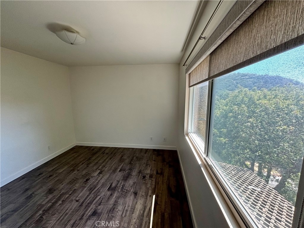 5036 Echo Street - Photo 9