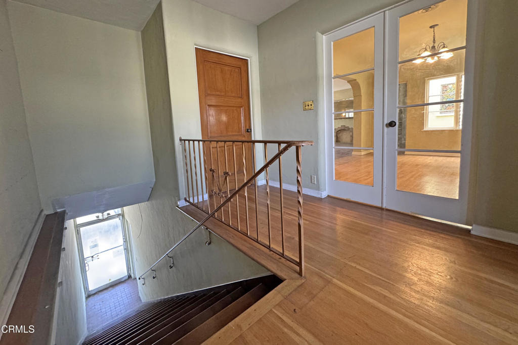 1615 1/2 E Washington Boulevard - Photo 6