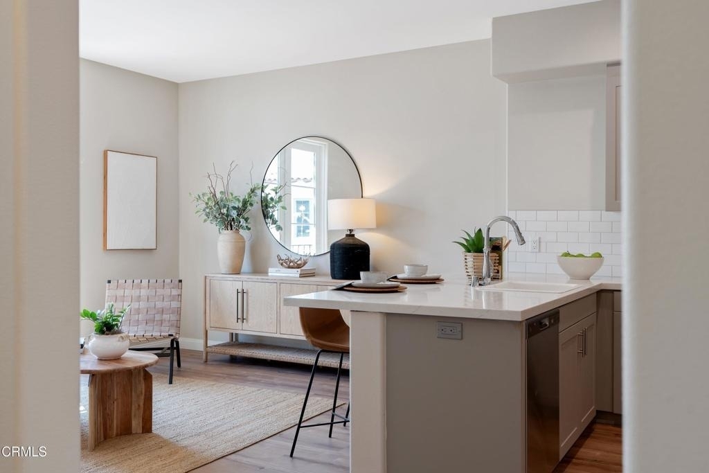 111 N Madison Avenue - Photo 15