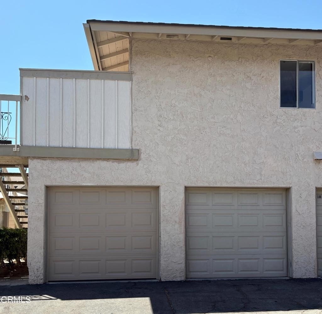 1811 Ewing Court - Photo 3