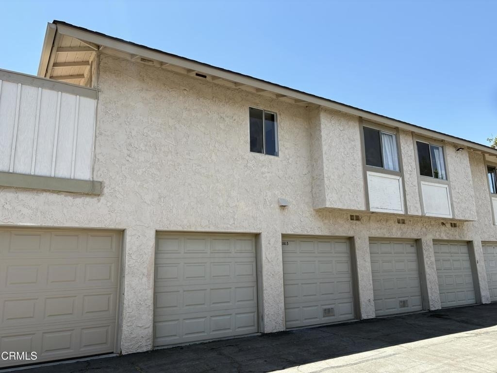 1811 Ewing Court - Photo 4