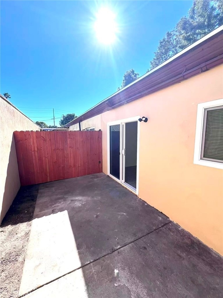 4109 W 5th - Photo 2