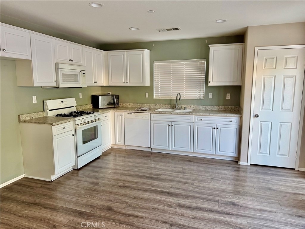 7322 Sage Tree Court - Photo 2