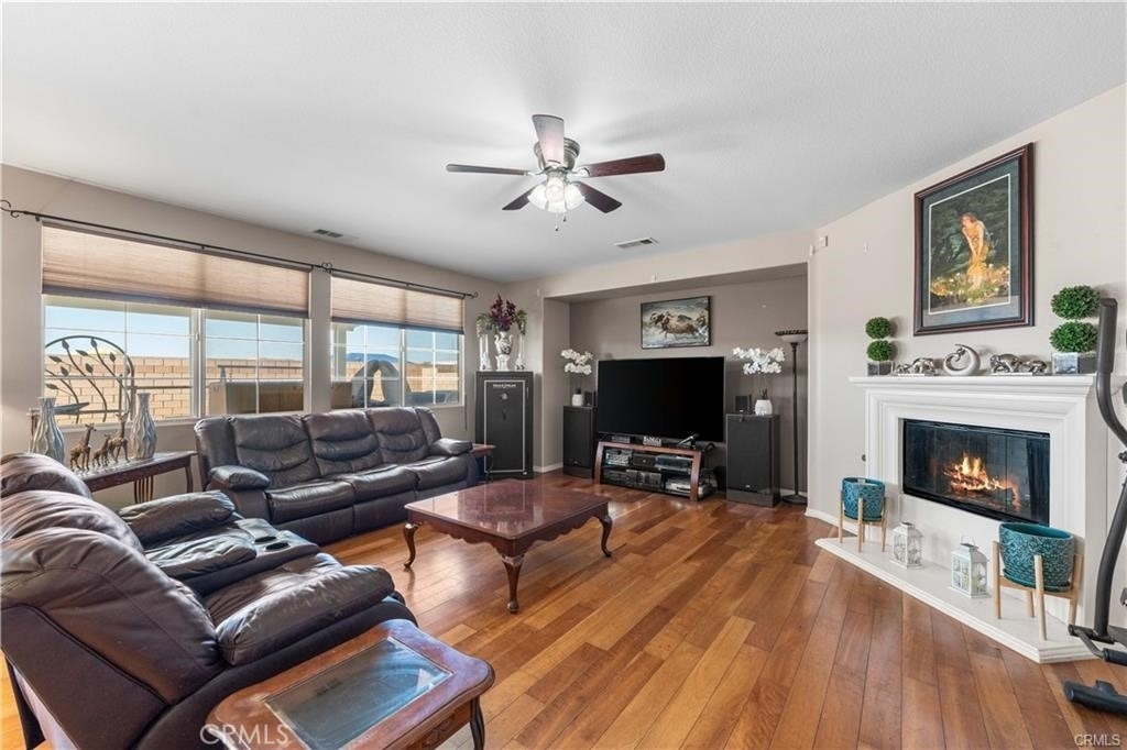 1617 W Avenue P6 - Photo 1