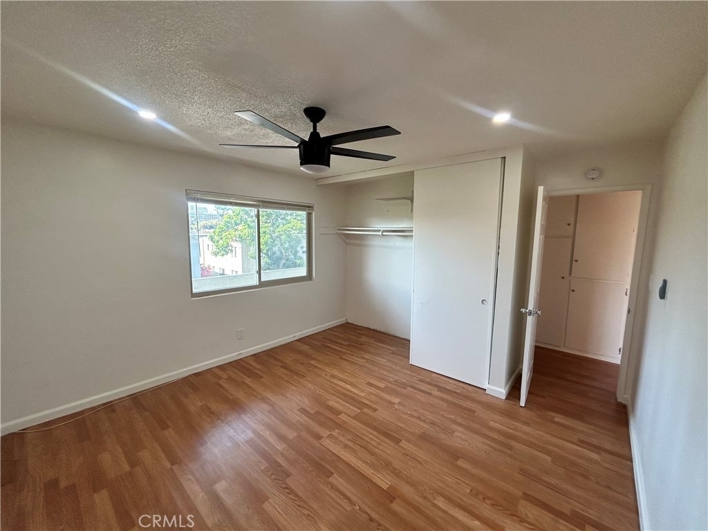 737 E 5th - Photo 3