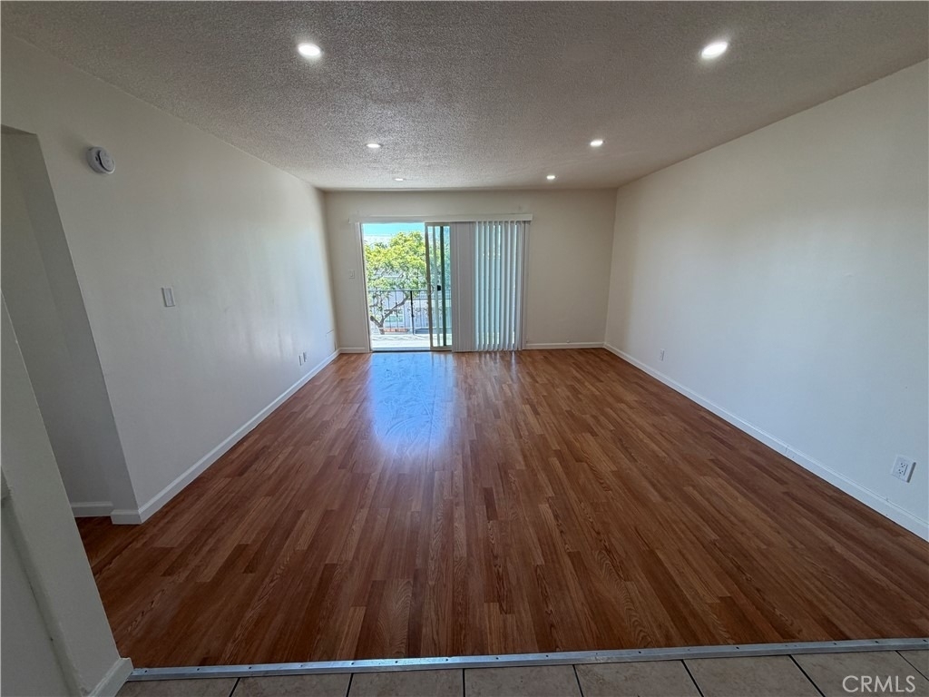 737 E 5th - Photo 12