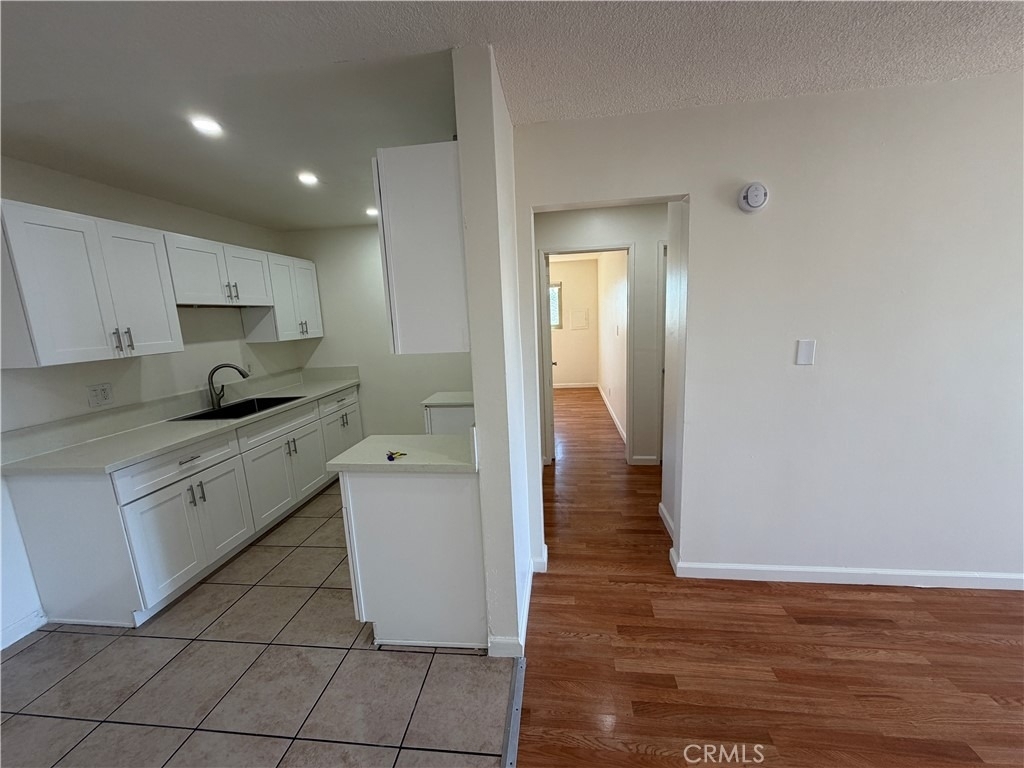 737 E 5th - Photo 13
