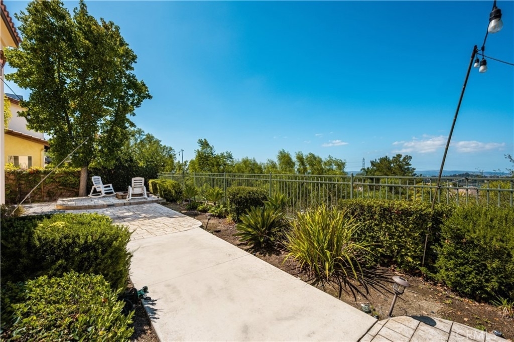 23041 Poplar - Photo 35
