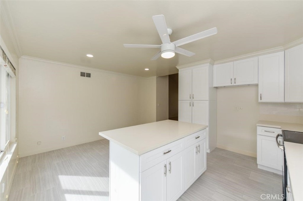 17562 Manchester Ave - Photo 3