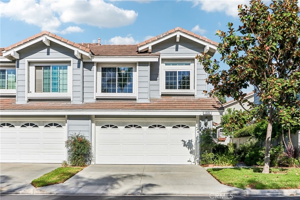 13595 Banyon - Photo 0